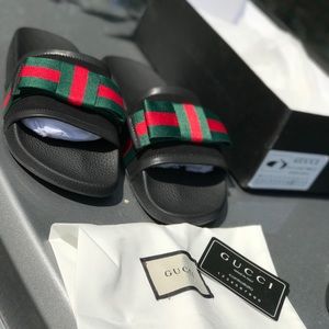 Artificial Gucci Flip Flops